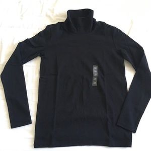 Uniqlo Compact cotton turtleneck shirt